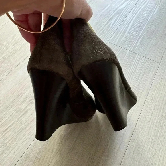 TORY BURCH "ADRIENNE" WOMEN'S BROWN SUEDE WEDGE ANKLE BOOTS SIZE 6 - Picture 7 of 12